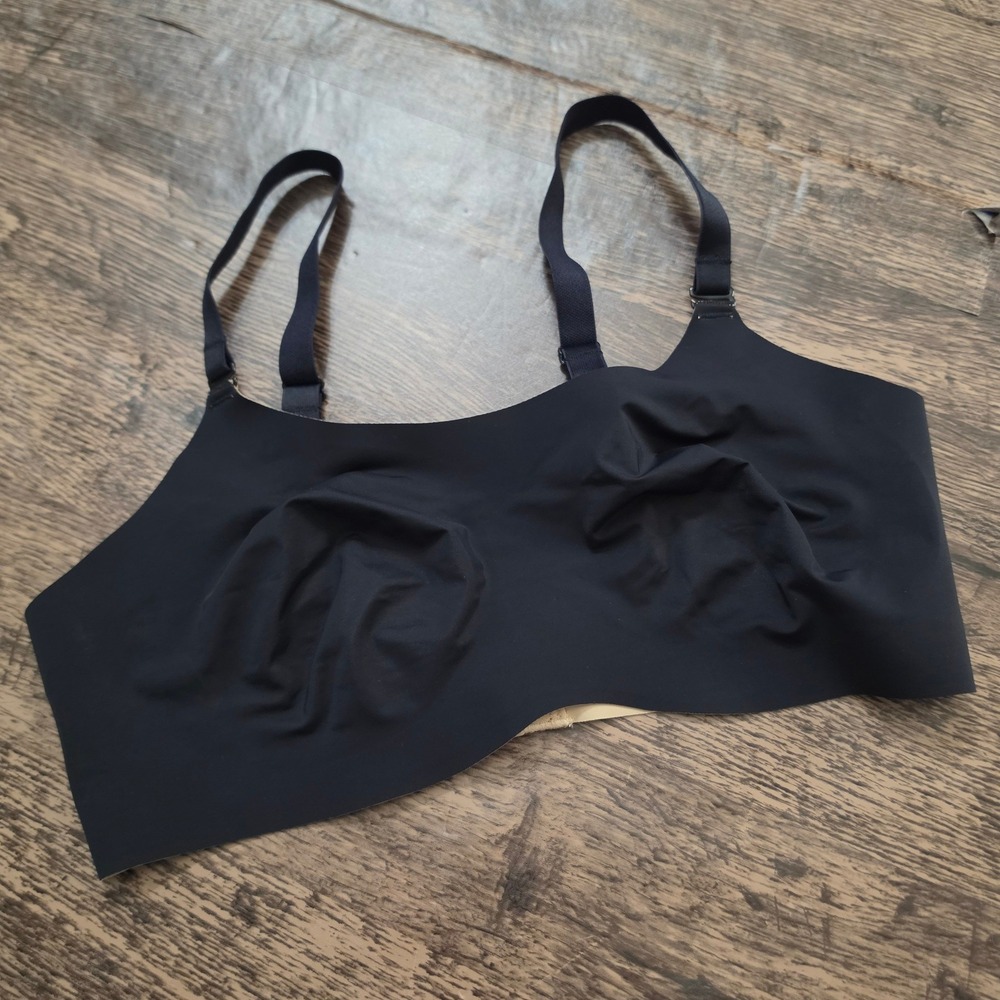 KNIX Evolution Wireless Bra Womens Size‎ 4 Black Beige Seamless Comfort